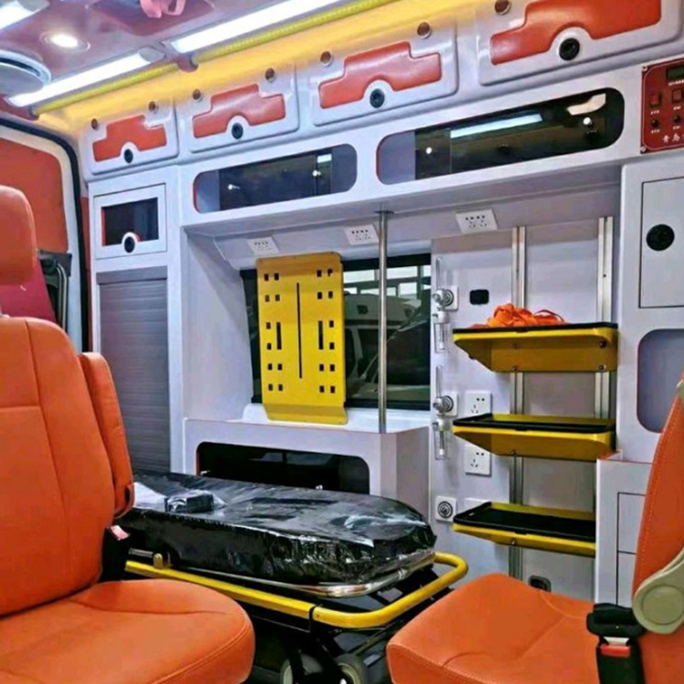 黄平长途救护车护送病人租赁价格